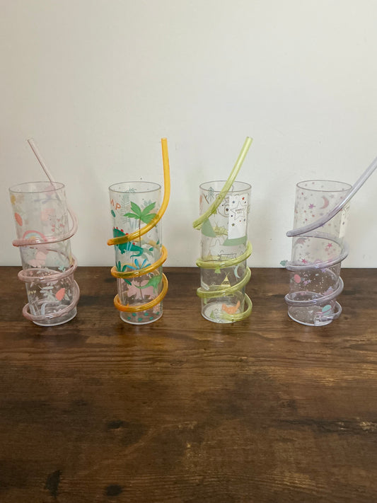 VERRE AVEC PAILLE